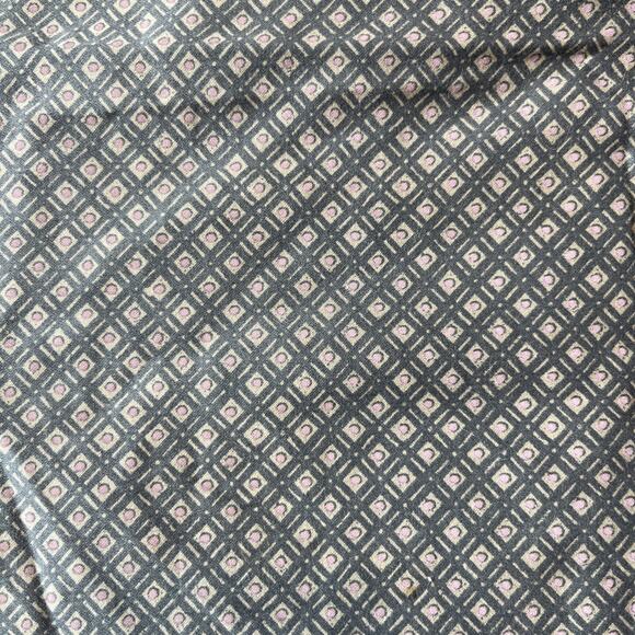 1- Calvin Klein Grey Geometric Print Fabric Diamond Cotton STD Pillowcase - Picture 1 of 3
